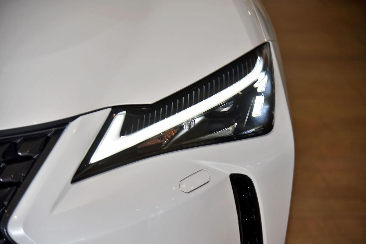 2023 Lexus UX UX300e Luxury KMA10R