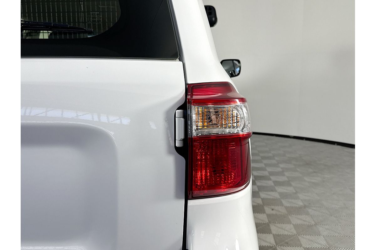 2017 Toyota Landcruiser GX VDJ200R