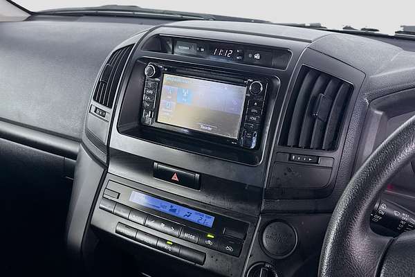 2017 Toyota Landcruiser GX VDJ200R