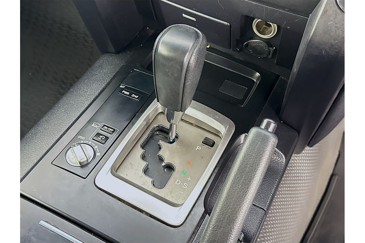 2017 Toyota Landcruiser GX VDJ200R