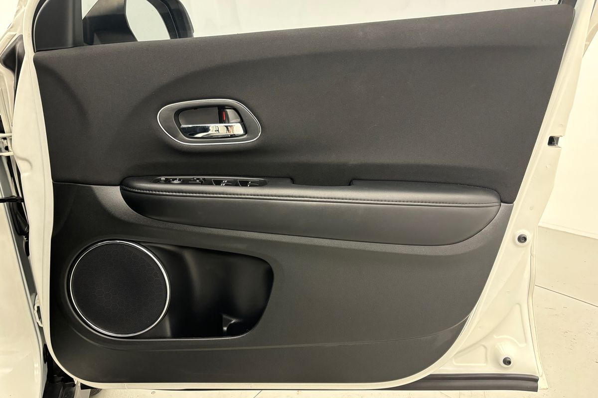 2016 Honda HR-V VTi-S