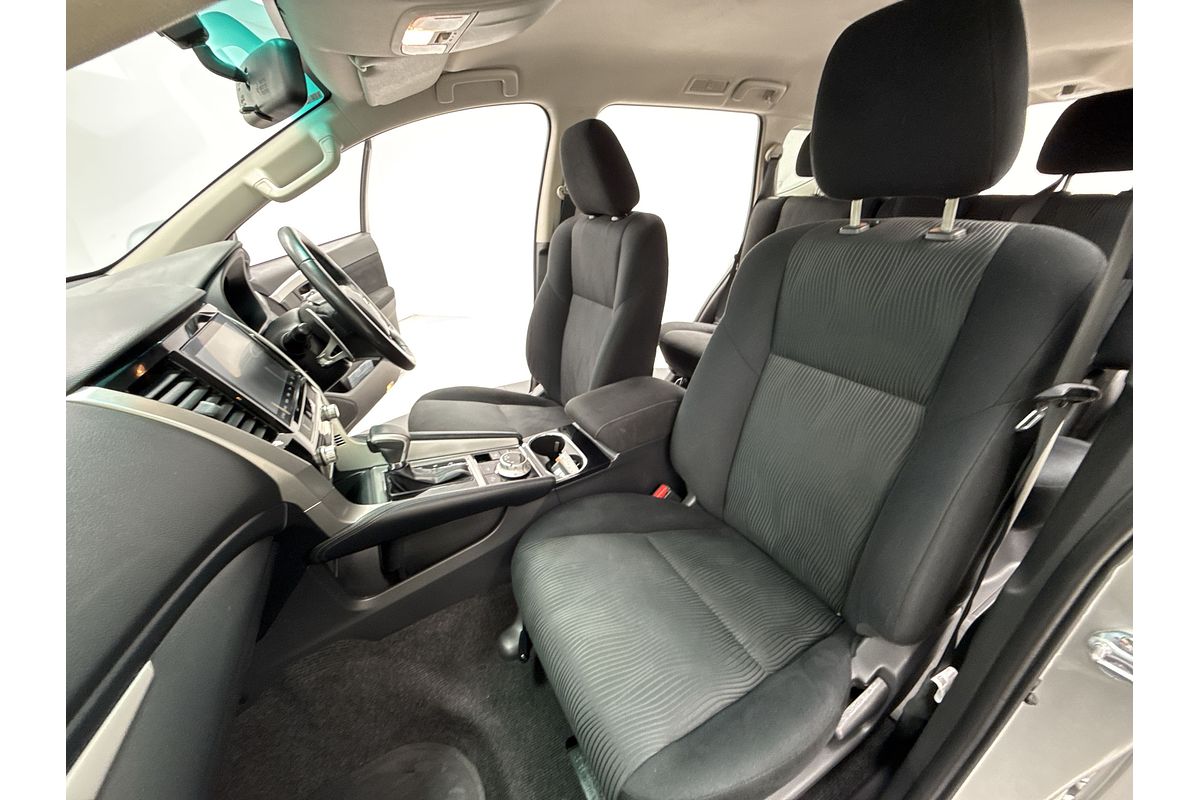 2021 Mitsubishi Pajero Sport GLX QF