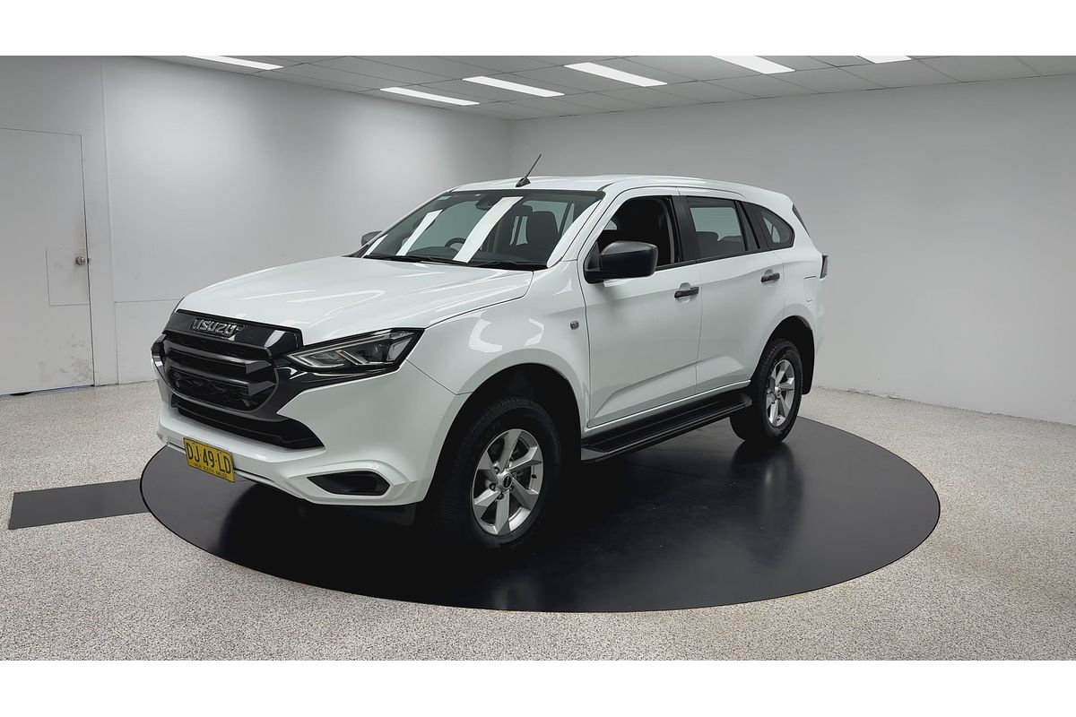 2023 Isuzu MU-X LS-M