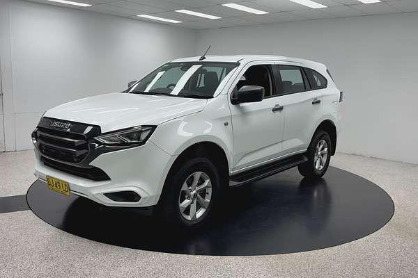 2023 Isuzu MU-X LS-M