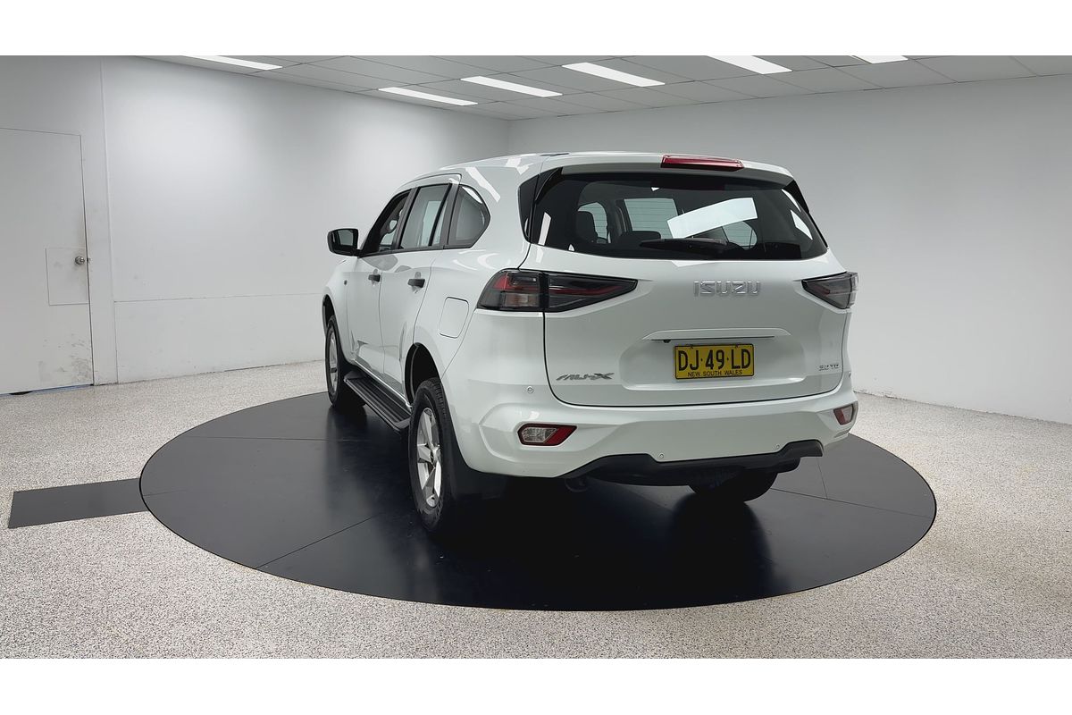 2023 Isuzu MU-X LS-M