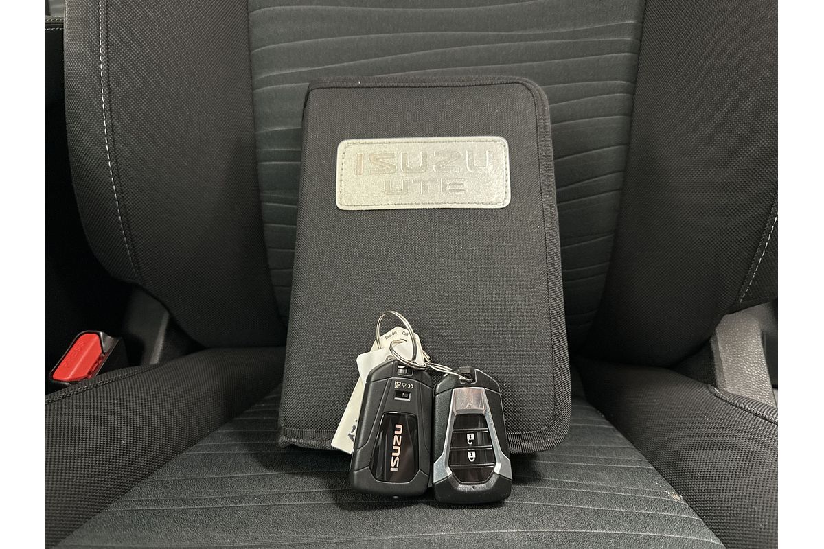 2023 Isuzu MU-X LS-M