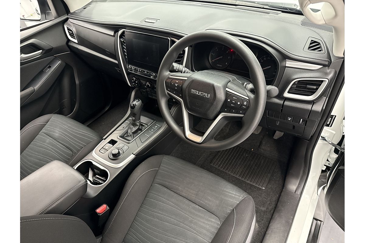 2023 Isuzu MU-X LS-M