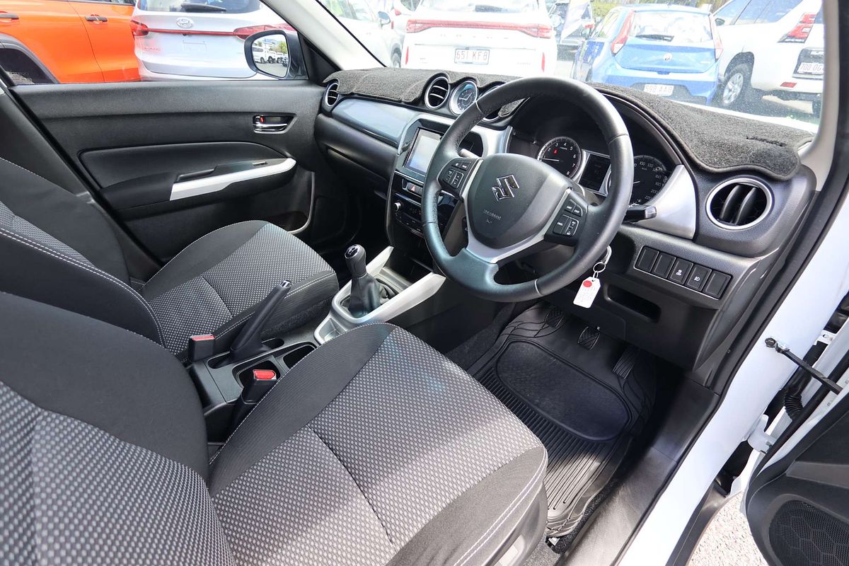 2016 Suzuki Vitara RT-S LY