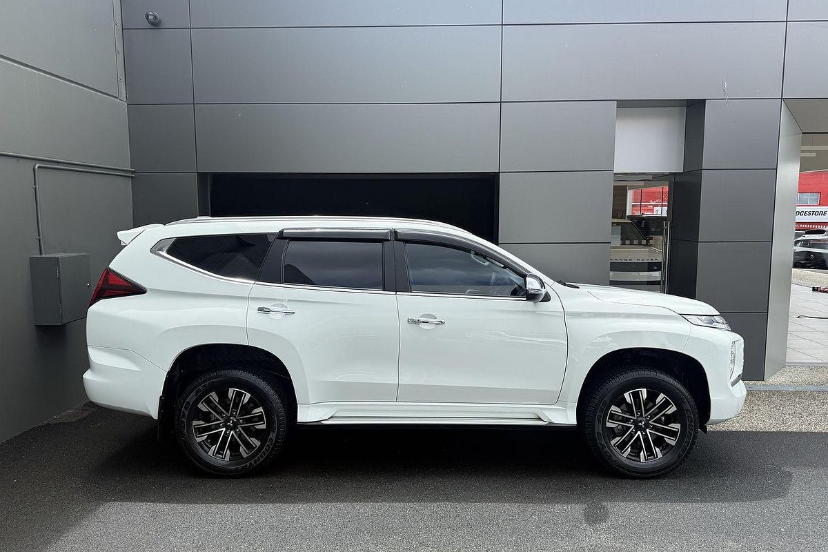 2022 Mitsubishi Pajero Sport GLS QF