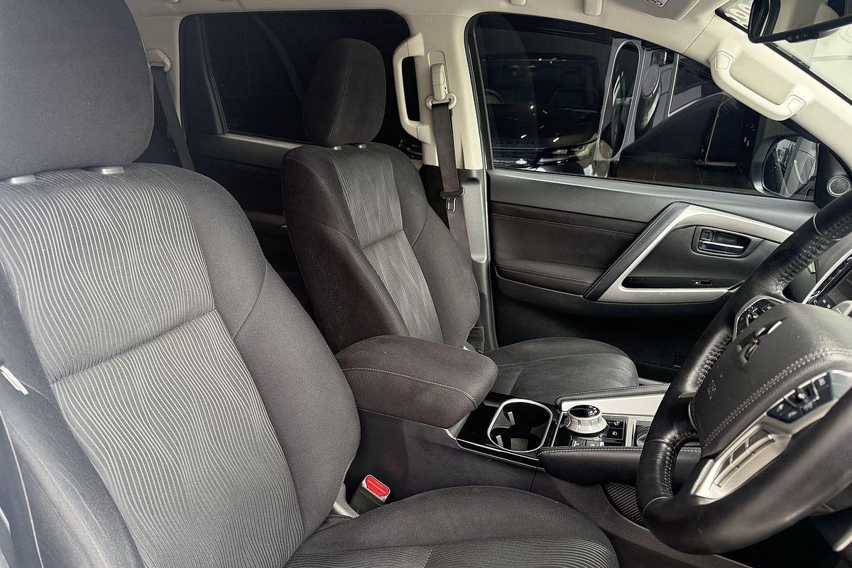 2022 Mitsubishi Pajero Sport GLS QF