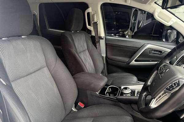 2022 Mitsubishi Pajero Sport GLS QF