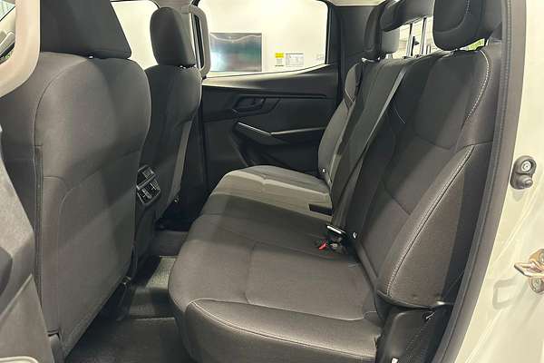 2025 Isuzu D-MAX SX 4X4