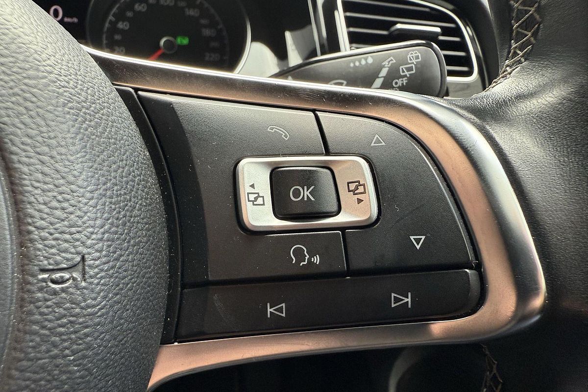 2016 Volkswagen Golf 110TSI Highline 7