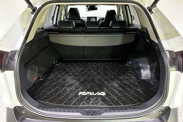 2020 Toyota RAV4 Cruiser AXAH52R