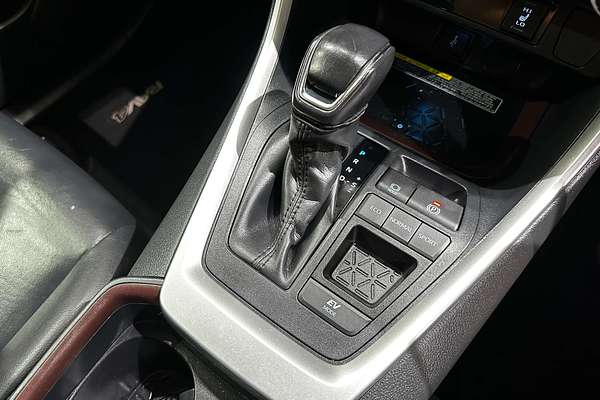 2020 Toyota RAV4 Cruiser AXAH52R