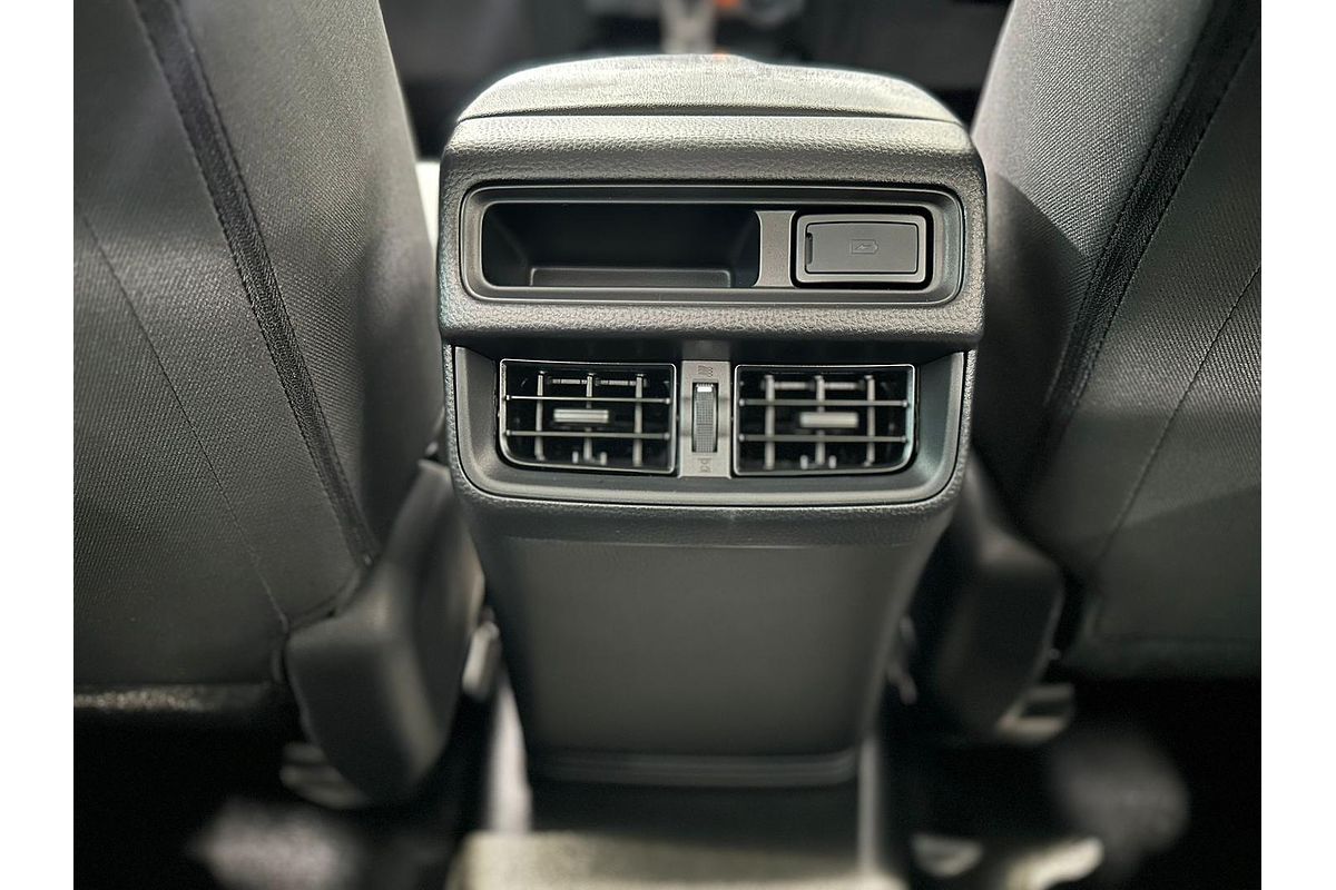 2025 Isuzu D-MAX SX 4X4