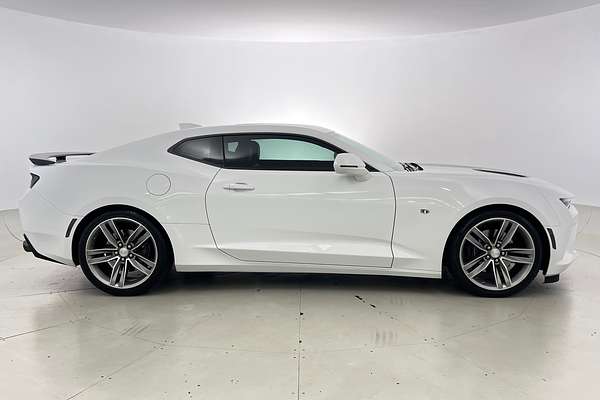 2018 Chevrolet Camaro 2SS thumb-5