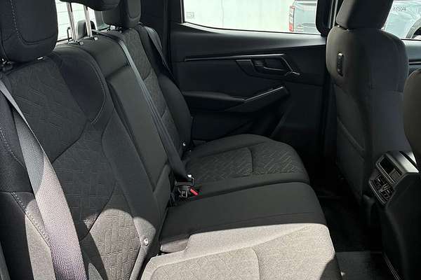 2025 Isuzu D-MAX X-RIDER 4X4