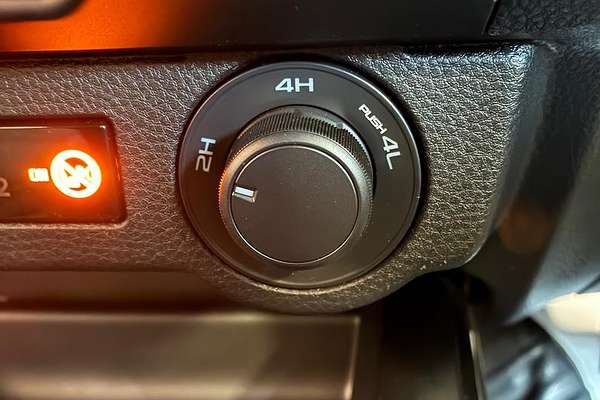 2025 Isuzu D-MAX X-RIDER 4X4