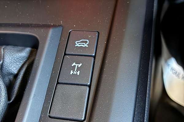 2025 Isuzu D-MAX X-RIDER 4X4