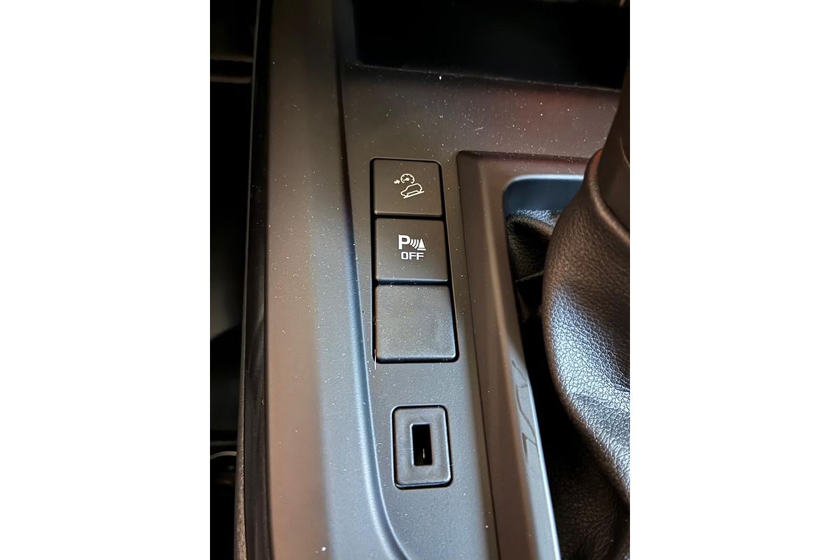 2025 Isuzu D-MAX X-RIDER 4X4