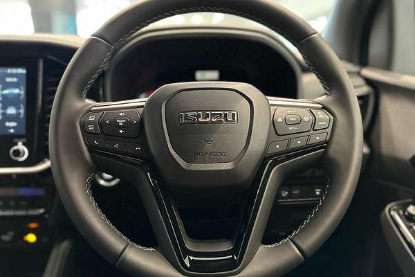 2025 Isuzu MU-X LS-T