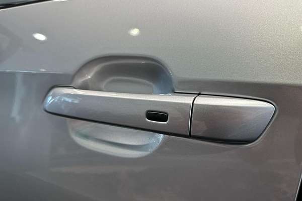 2025 Isuzu MU-X LS-T