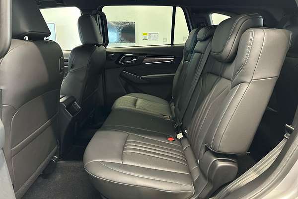 2025 Isuzu MU-X LS-T