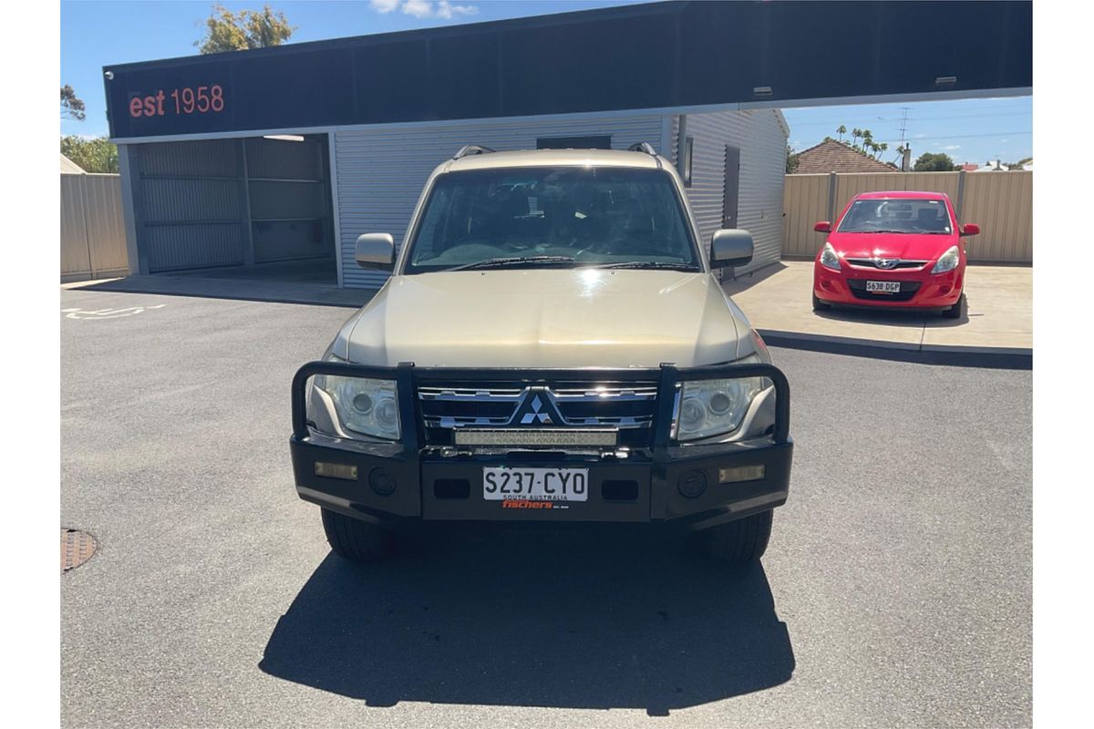 2011 Mitsubishi Pajero GLS LWB (4x4) NT MY11