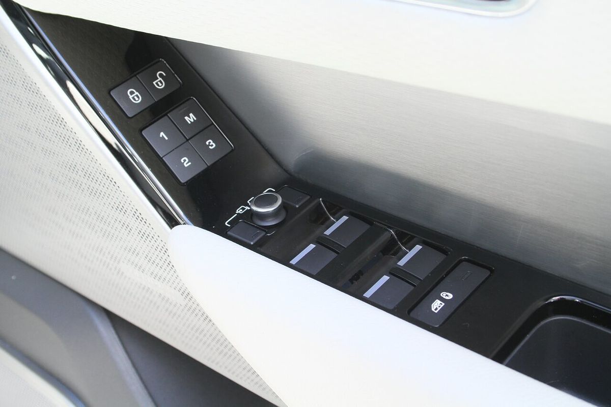 2019 Land Rover Range Rover Velar D275 R-Dynamic SE L560