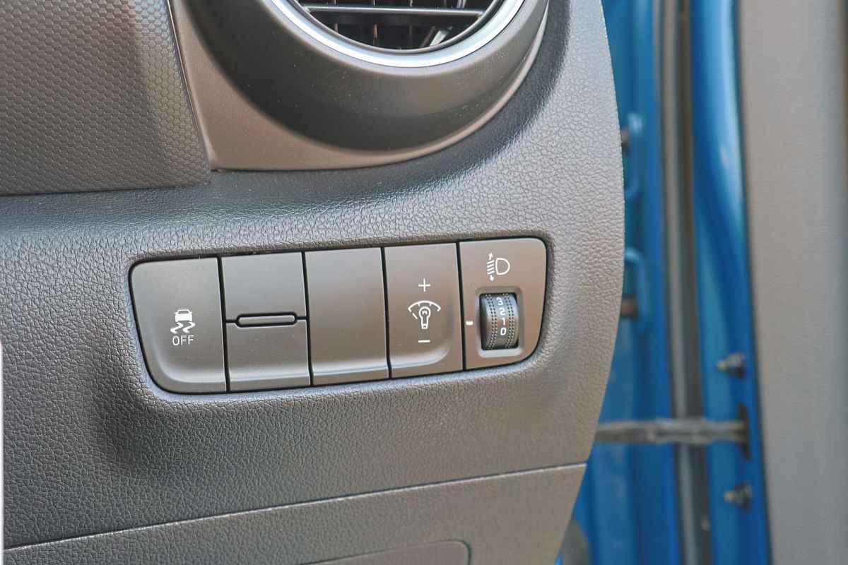 2017 Hyundai Kona Active OS