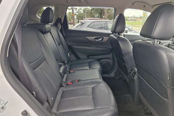 2014 Nissan X-TRAIL ST-L T32