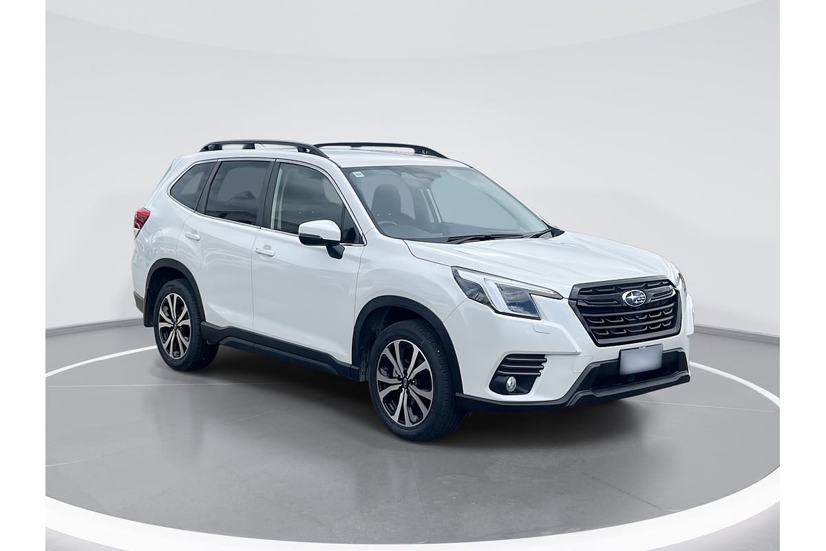 2023 Subaru Forester 2.5i Premium S5