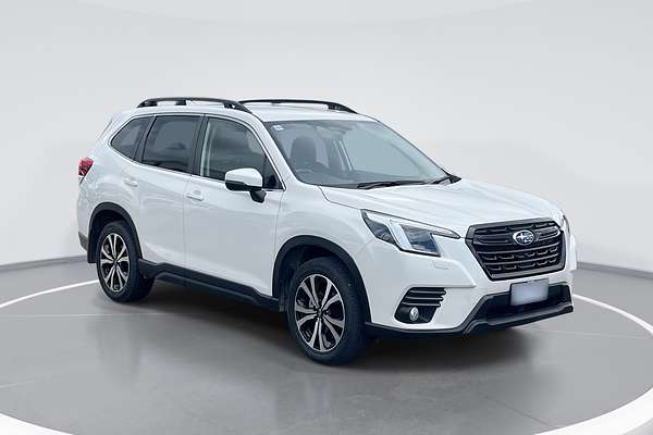 2023 Subaru Forester 2.5i Premium S5