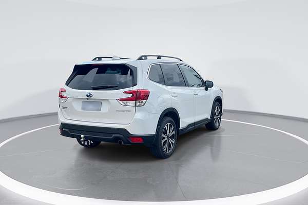 2023 Subaru Forester 2.5i Premium S5