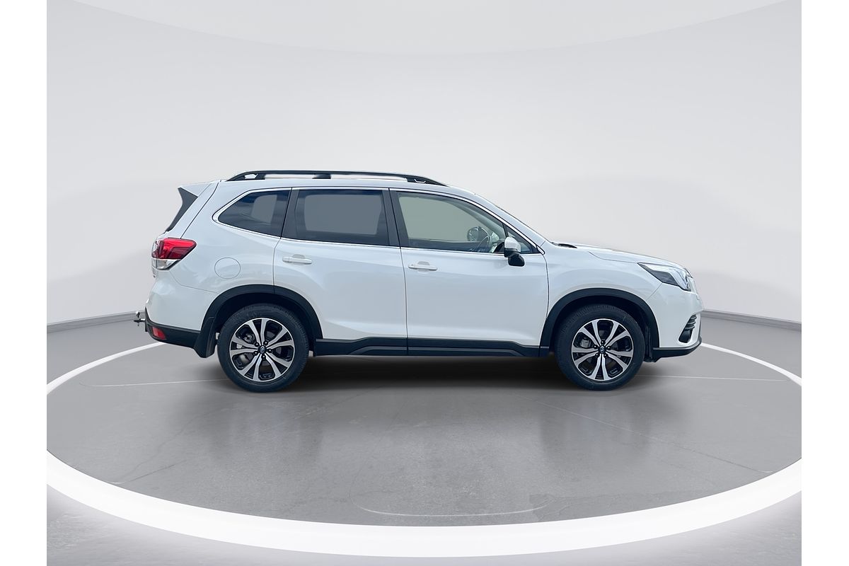 2023 Subaru Forester 2.5i Premium S5