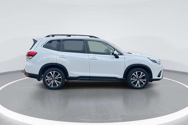 2023 Subaru Forester 2.5i Premium S5