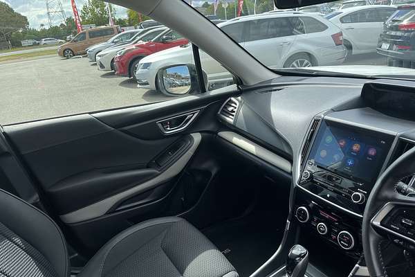 2023 Subaru Forester 2.5i Premium S5