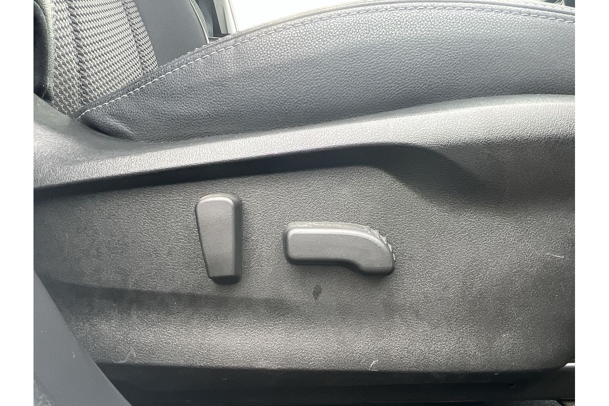 2023 Subaru Forester 2.5i Premium S5