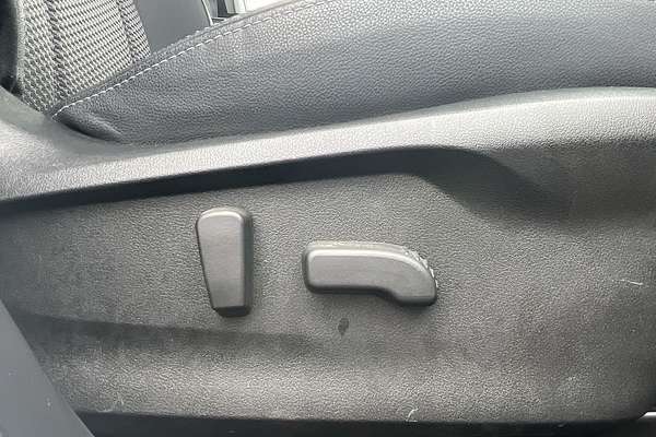 2023 Subaru Forester 2.5i Premium S5