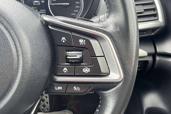 2023 Subaru Forester 2.5i Premium S5