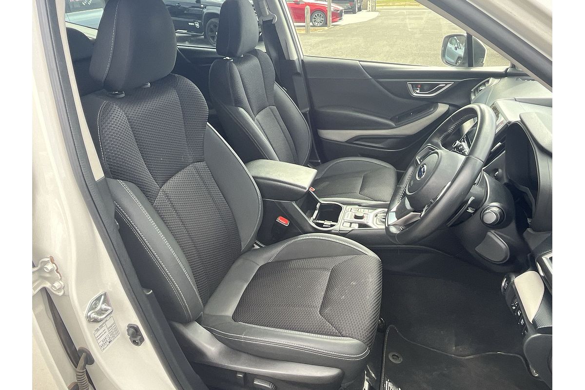 2023 Subaru Forester 2.5i Premium S5