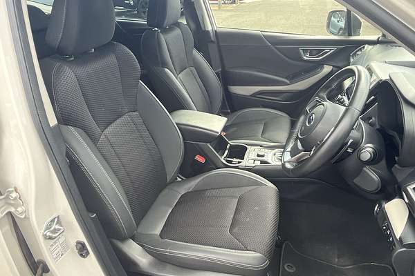 2023 Subaru Forester 2.5i Premium S5