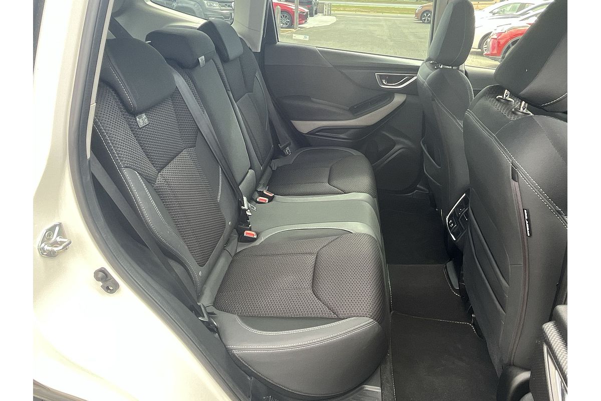 2023 Subaru Forester 2.5i Premium S5