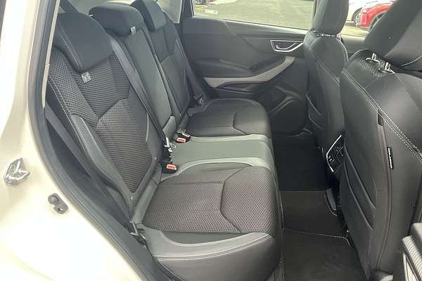 2023 Subaru Forester 2.5i Premium S5