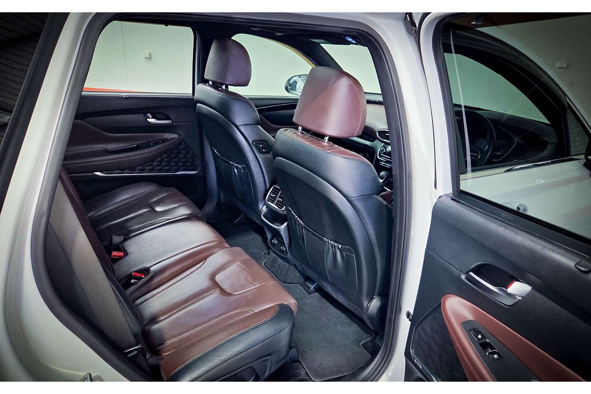 2020 Hyundai Santa Fe Highlander TM.2