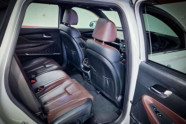 2020 Hyundai Santa Fe Highlander TM.2