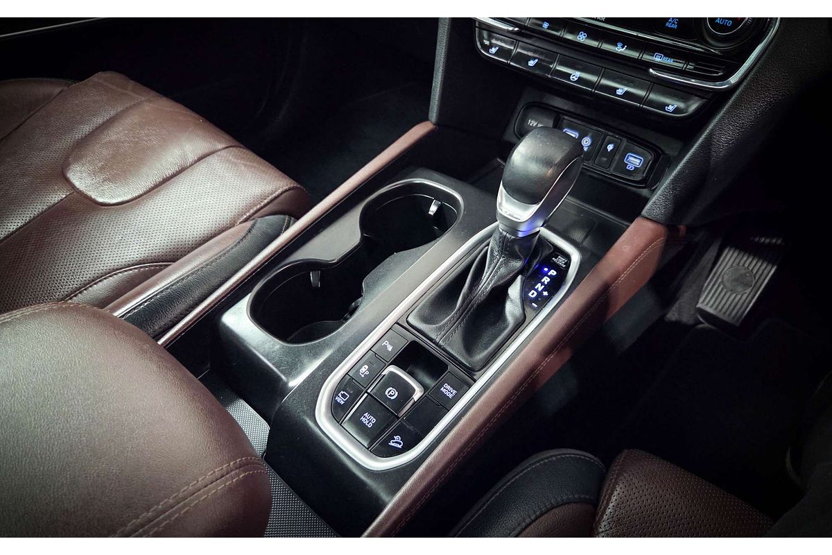 2020 Hyundai Santa Fe Highlander TM.2