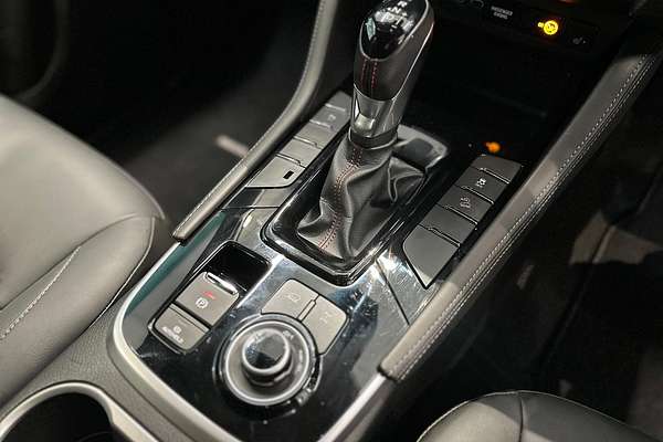 2025 Isuzu MU-X X-TERRAIN