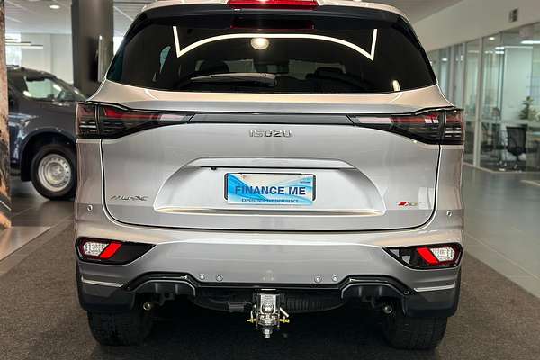 2025 Isuzu MU-X X-TERRAIN